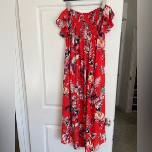 She + Sky Flowy Floral Dress. Size Small.